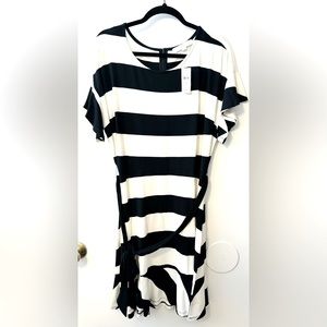 NWT. Loft black and white bottom ruffled dress. Size 16.